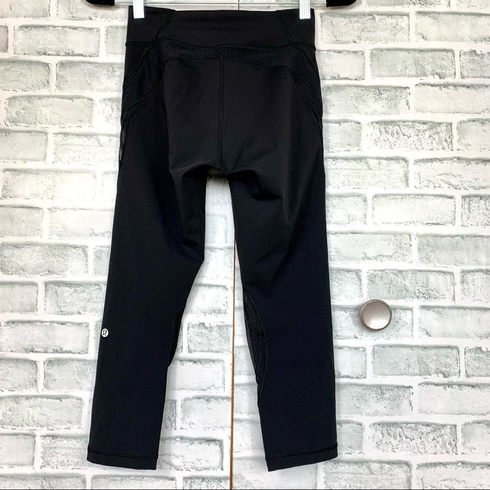Lululemon Never Still Crop 21 Leggings Black High Rise Size 6 - Picture 5 of 10